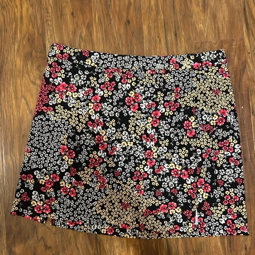 Multicolored Floral Print Skort Perfect For Any Occasion Spring